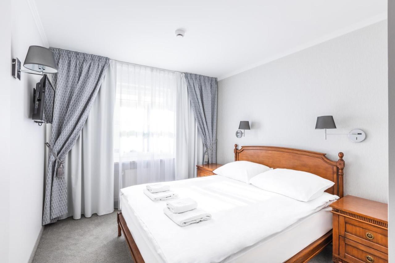 Hotel Pod Zlota Roza 키엘체 외부 사진