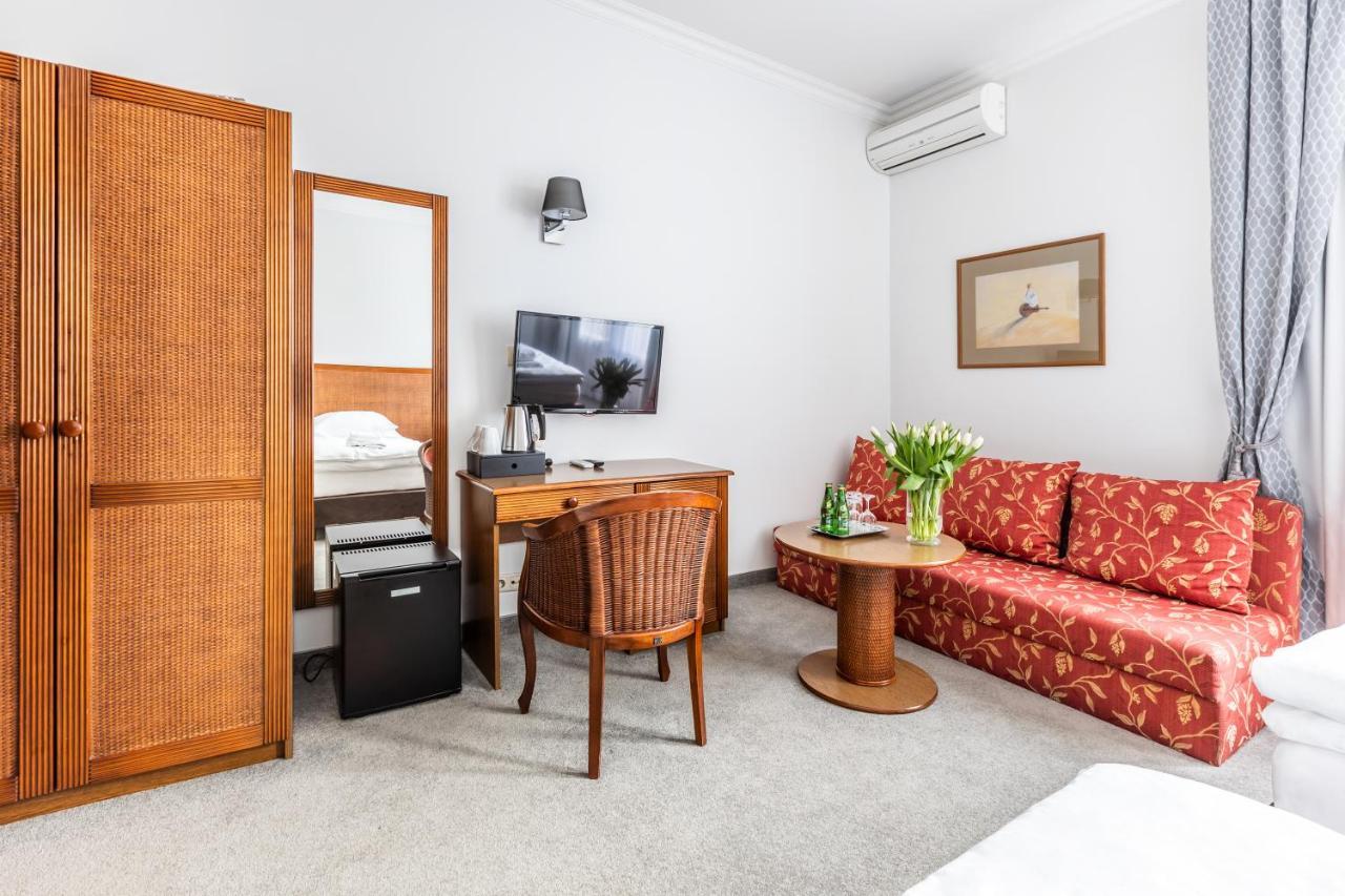 Hotel Pod Zlota Roza 키엘체 외부 사진