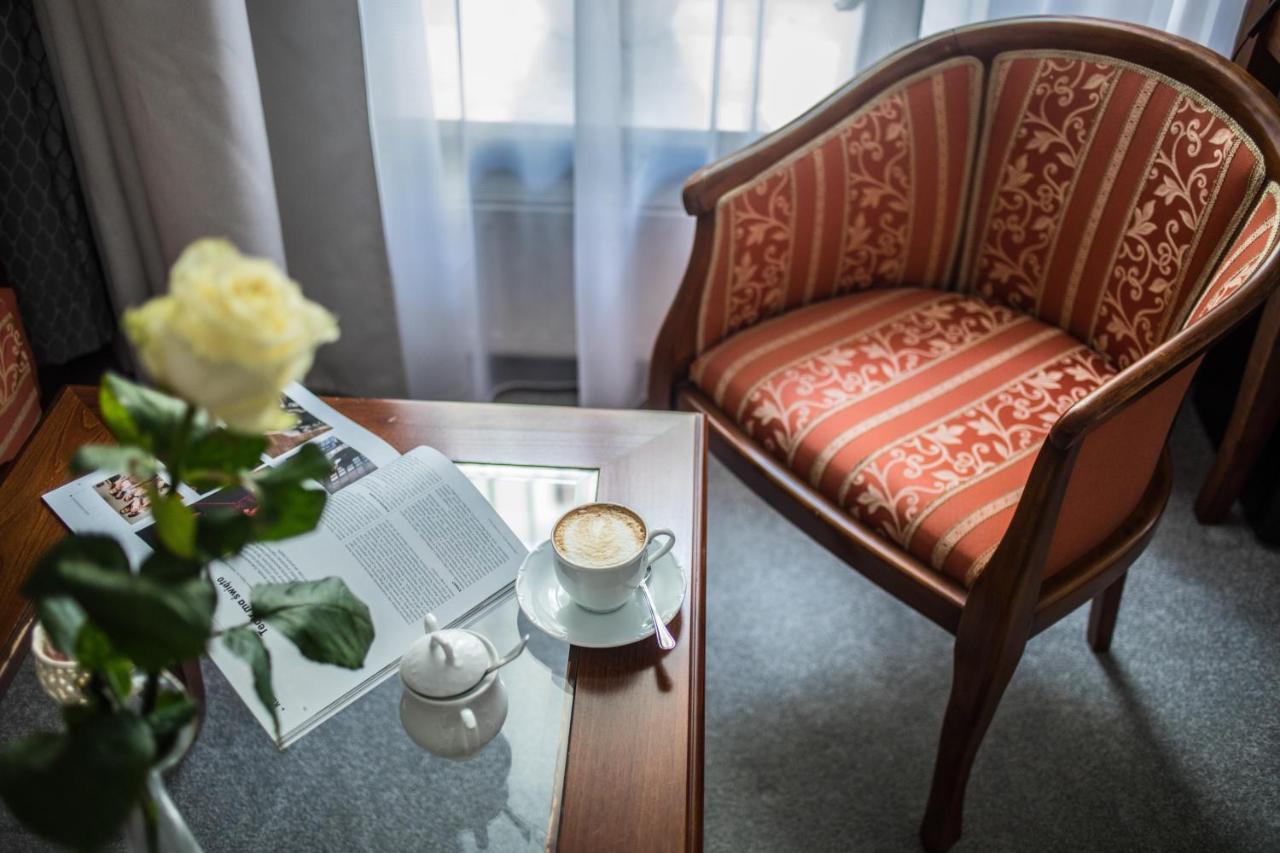 Hotel Pod Zlota Roza 키엘체 외부 사진